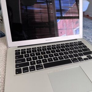 Apple MacBook Air - Sleek Silver Finish